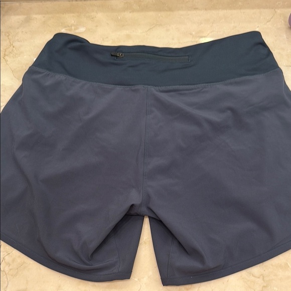 Women's Free Fly Blue Dusk size small shorts - Picture 5 of 5